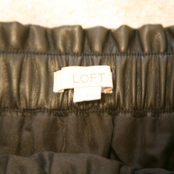 LOFT Faux Leather Mini Skirt, Size XSmall, Black - Picture 3 of 3